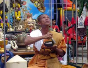 龍耐 Wat Kohong – 師父介紹