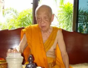 龍婆飄 LP Paew ( Wat Kam Pen Sean )