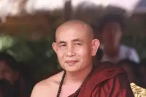 古巴汶春 Kruba Boonchum ( Wat Prathat Don Reung )
