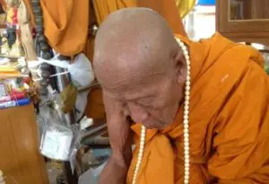 龍婆堪布 Wat Kut Chomphu – 師父介紹