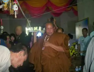 古巴傑士那 Kruba Krissana ( Wat Weruwan )