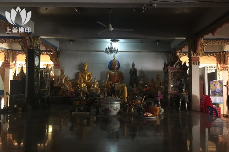 寺廟內師父在世時打坐的地方