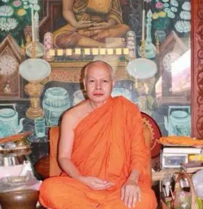 龍婆瑪哈蘇拉薩 (周冠蘇拉薩) Wat Phadoo – 師父介紹