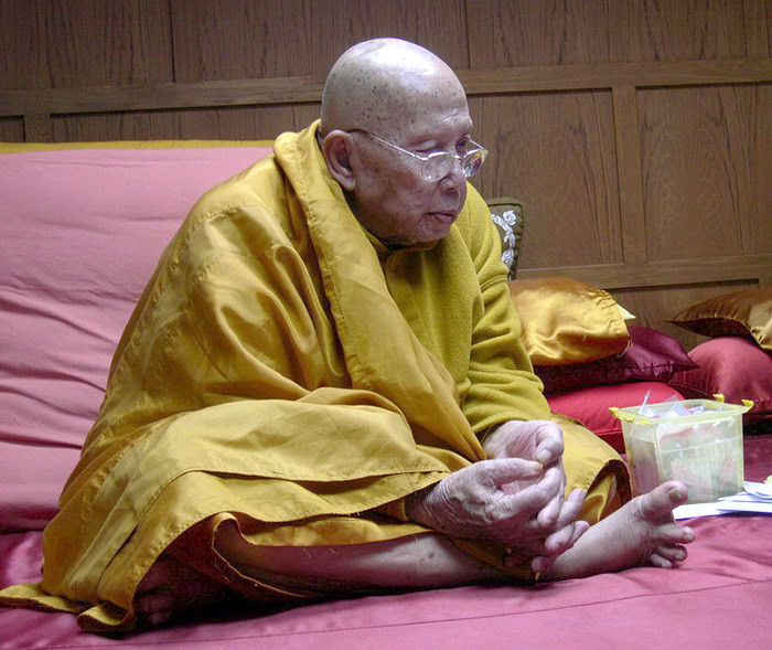 龍婆素帕 Wat Siri Srila Suparam - 師父介紹, 封面圖