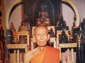 龍婆多 Wat Pradu Chimphli – 師父介紹
