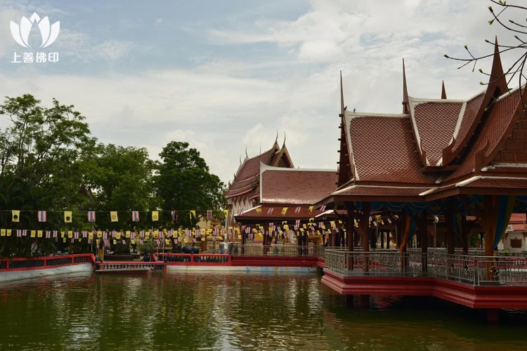 龍婆雷 Wat Tako - 寺廟介紹