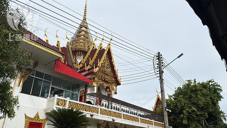 Wat Bangklan寺廟內新擴建的廟