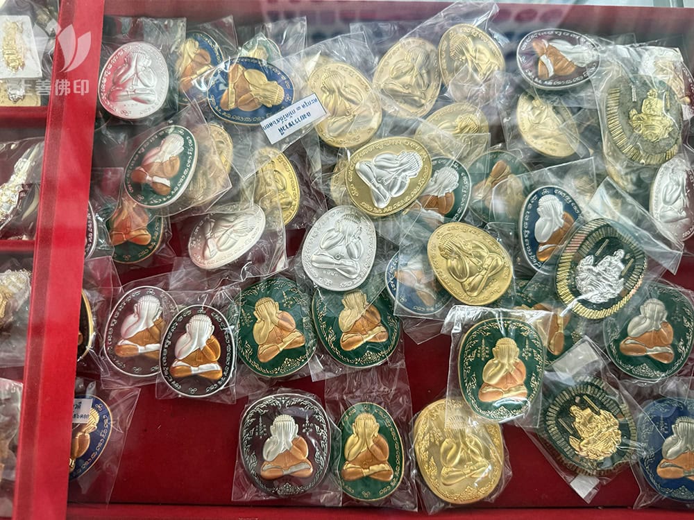寺廟內仲有好多師父早年的聖物 (拍攝於2569)