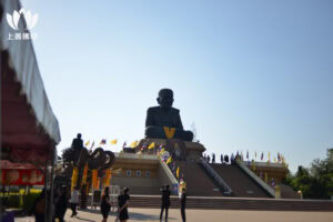 Wat Huay Mongkol (屈威滿冠) – 寺廟介紹