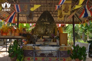 龍婆川 Wat Nai Prap – 寺廟介紹