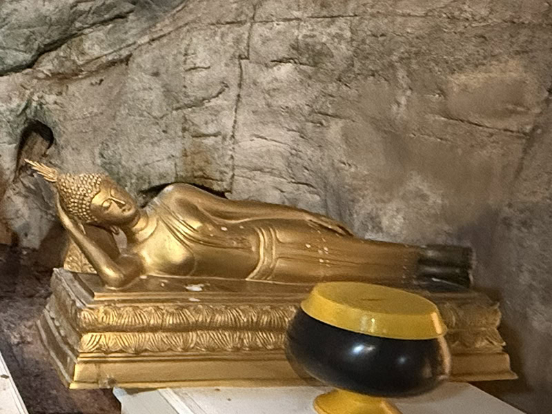 泰國星期二涅槃臥佛