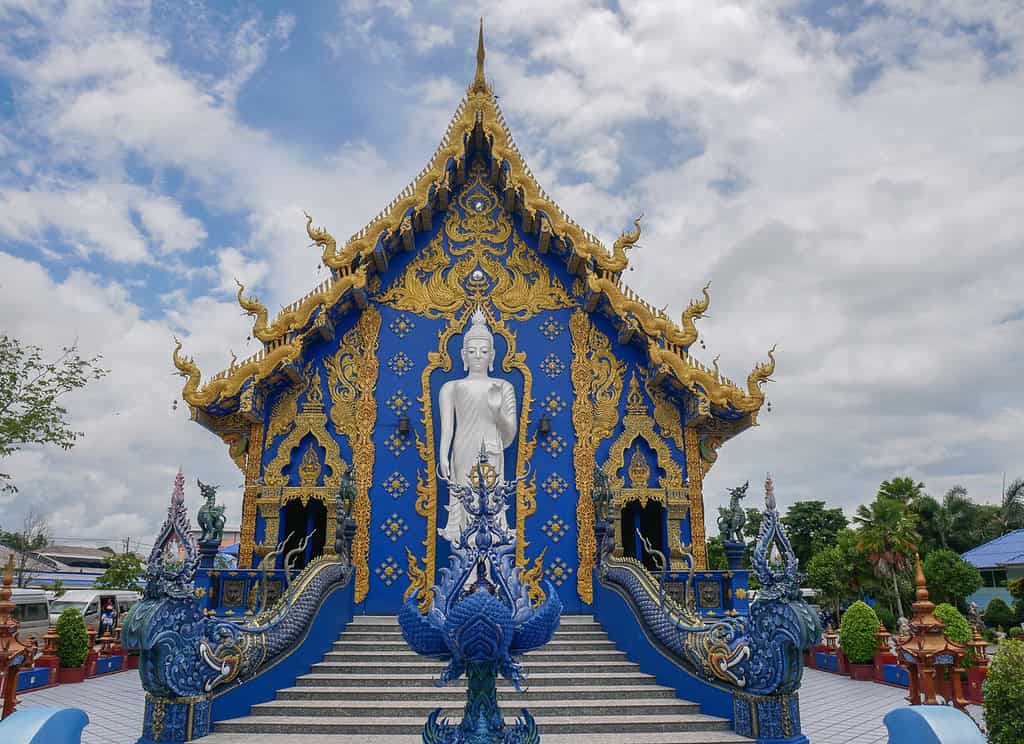 清萊Wat Rong Seua Ten藍廟