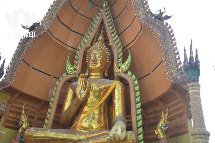 成功佛鑄造傳說與神秘白衣老人故事
