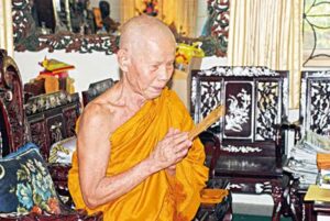 龍婆Bua Wat Si Buraparam – 師父介紹