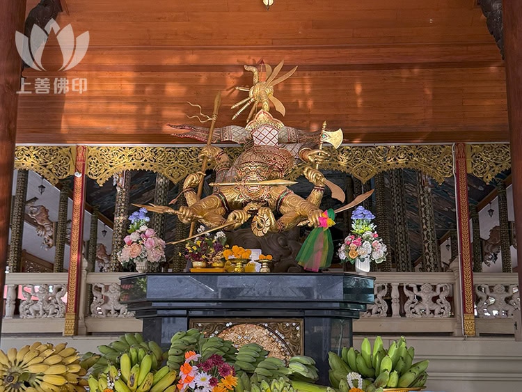 寺廟外新起的哈奴曼mahaprab