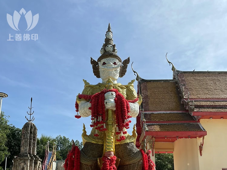 寺廟內最近新起的鬼王 (拍攝於2567)