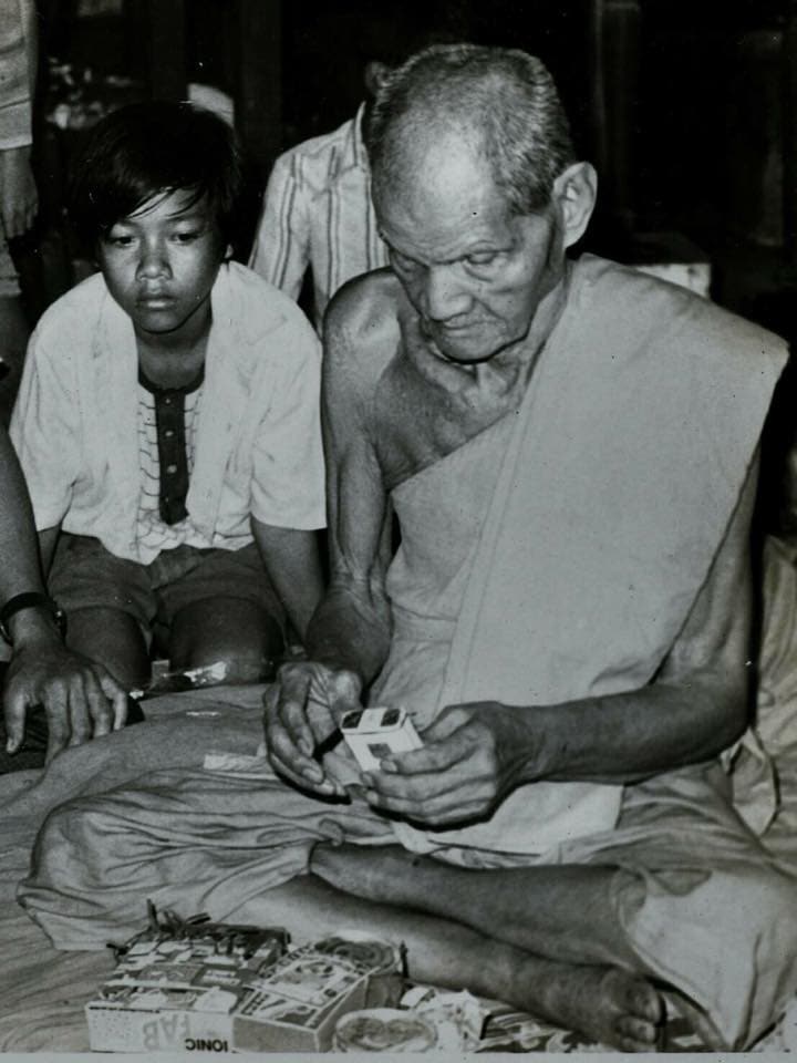 龍婆碰 Wat Chong Khae 生前照片