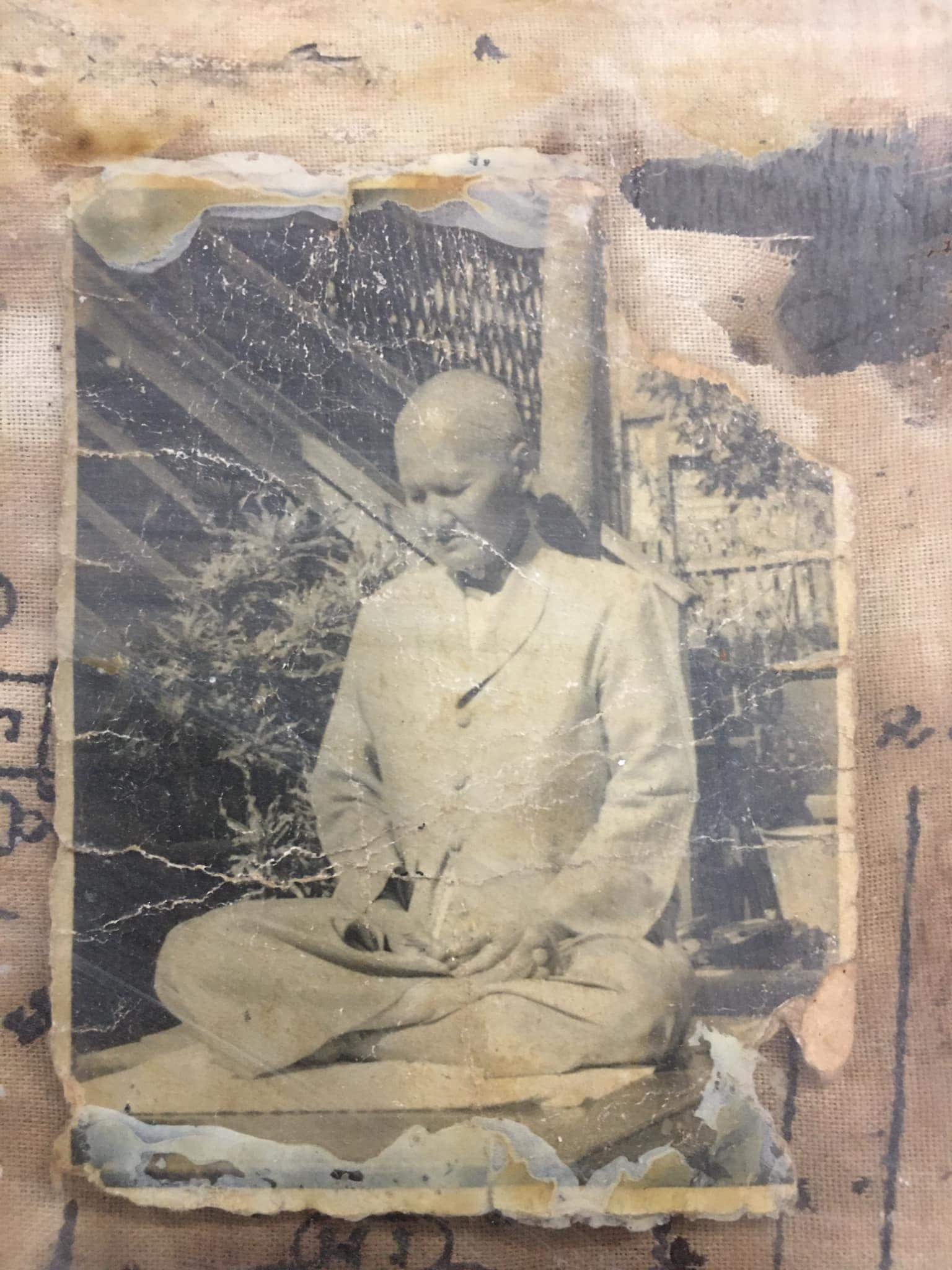 咩次布倫師父日常法相