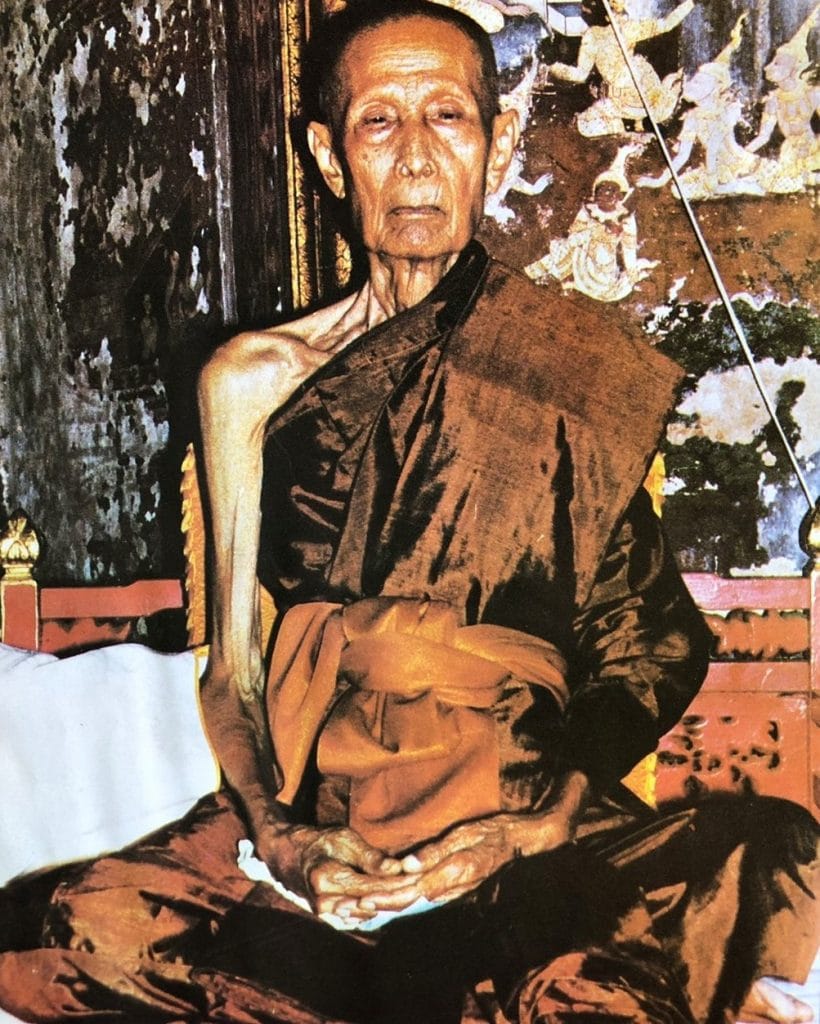 龍婆多師父晚年時期的修行照片