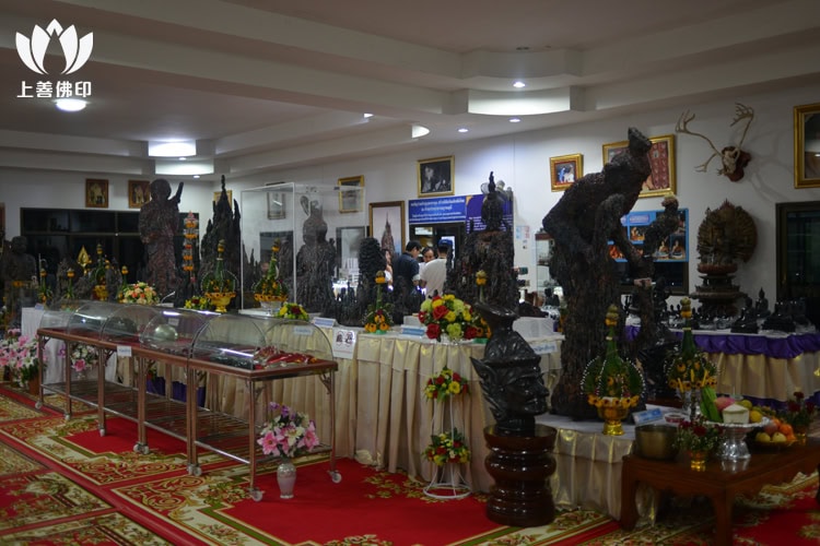 龍婆崇旁 (龍婆Yai) Wat Samnak Pa Thammayan Muni - 師父及寺廟介紹, 封面圖