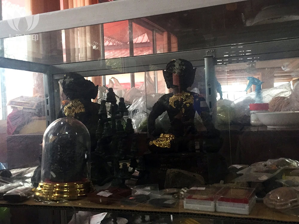 廟內還可以供請師父早年的聖物